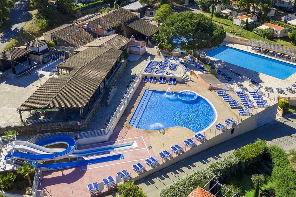 Bungalow Luxe 3 Chambres Surplombant Le Golf De St Tropez Gassin Exteriér fotografie